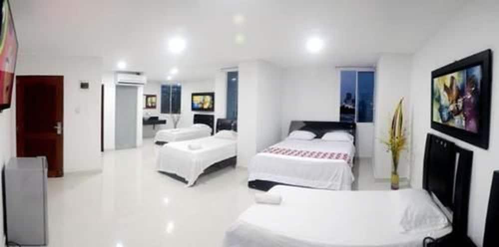Hotel Intersuites Barranquilla  Exterior photo